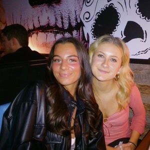 Meet your Posher, Olivia